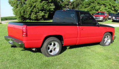 1994 Chevrolet 1500  Sport -
   Cars.com </title>
   <meta name="title" content="1994 Chevrolet 1500  Sport - Cars.com"/>
   <meta name="description" content="Listed on Cars.com