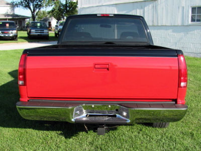 1994 Chevrolet 1500  Sport -
   Cars.com </title>
   <meta name="title" content="1994 Chevrolet 1500  Sport - Cars.com"/>
   <meta name="description" content="Listed on Cars.com