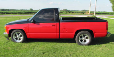 1994 Chevrolet 1500  Sport -
   Cars.com </title>
   <meta name="title" content="1994 Chevrolet 1500  Sport - Cars.com"/>
   <meta name="description" content="Listed on Cars.com