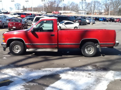 1997 Chevrolet 1500  Silverado -
   Cars.com </title>
   <meta name="title" content="1997 Chevrolet 1500  Silverado - Cars.com"/>
   <meta name="description" content="Listed on Cars.com