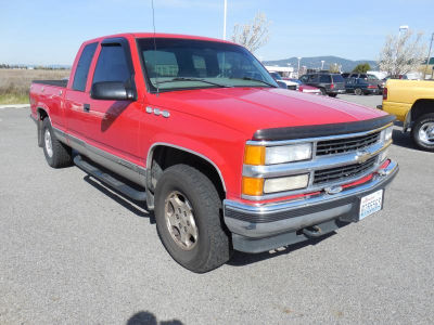 1998 Chevrolet 1500 -
   Cars.com </title>
   <meta name="title" content="1998 Chevrolet 1500 - Cars.com"/>
   <meta name="description" content="Listed on Cars.com