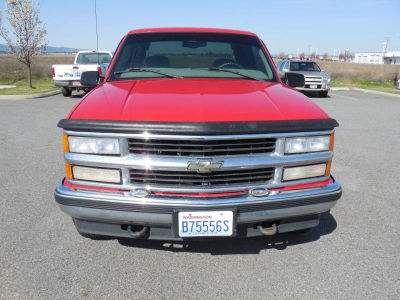 1998 Chevrolet 1500 -
   Cars.com </title>
   <meta name="title" content="1998 Chevrolet 1500 - Cars.com"/>
   <meta name="description" content="Listed on Cars.com