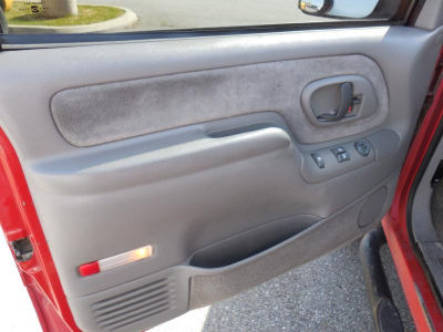 1998 Chevrolet 1500 -
   Cars.com </title>
   <meta name="title" content="1998 Chevrolet 1500 - Cars.com"/>
   <meta name="description" content="Listed on Cars.com