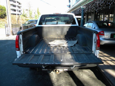 1995 Chevrolet 1500  Silverado -
   Cars.com </title>
   <meta name="title" content="1995 Chevrolet 1500  Silverado - Cars.com"/>
   <meta name="description" content="Listed on Cars.com