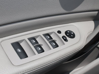 2011 BMW 128 i