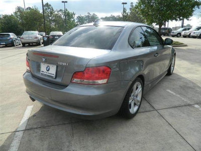 2011 BMW 128 i