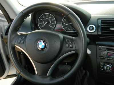 2009 BMW 128 i