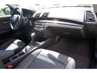 2011 BMW 128 i -
Cars.com </title>
<meta name="title" content="2011 BMW 128 i - Cars.com"/>
<meta name="description" content="Listed on Cars.com