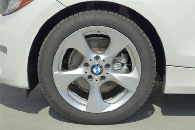 2012 BMW 128  i -
   Cars.com </title>
   <meta name="title" content="2012 BMW 128  i - Cars.com"/>
   <meta name="description" content="Listed on Cars.com