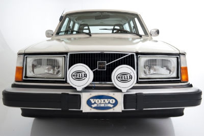 1977 Volvo 240  DL -
   Cars.com </title>
   <meta name="title" content="1977 Volvo 240  DL - Cars.com"/>
   <meta name="description" content="Listed on Cars.com