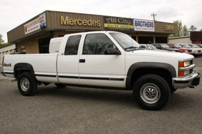 1998 Chevrolet 2500  FT BED