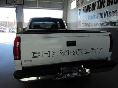 1996 Chevrolet 2500 -
Cars.com </title>
<meta name="title" content="1996 Chevrolet 2500 - Cars.com"/>
<meta name="description" content="Listed on Cars.com