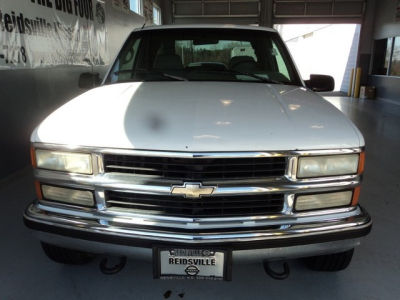 1996 Chevrolet 2500 -
Cars.com </title>
<meta name="title" content="1996 Chevrolet 2500 - Cars.com"/>
<meta name="description" content="Listed on Cars.com