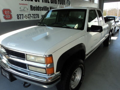 1996 Chevrolet 2500 -
   Cars.com </title>
   <meta name="title" content="1996 Chevrolet 2500 - Cars.com"/>
   <meta name="description" content="Listed on Cars.com