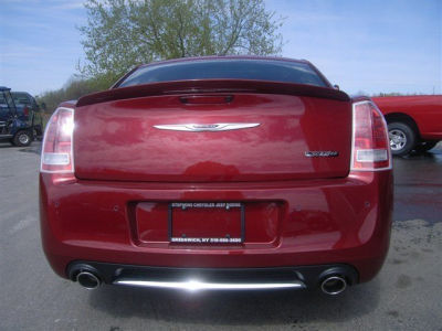 2012 Chrysler 300 SRT-8
