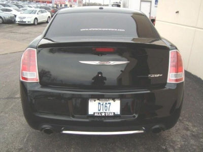 2012 Chrysler 300 SRT8