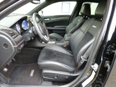 2012 Chrysler 300 SRT-8