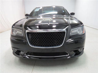 2012 Chrysler 300 SRT-8