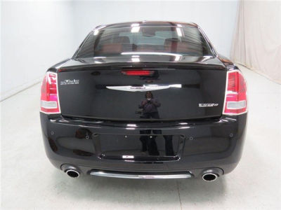 2012 Chrysler 300 SRT-8