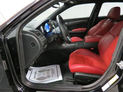 2012 Chrysler 300 SRT-8