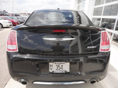 2012 Chrysler 300 SRT8