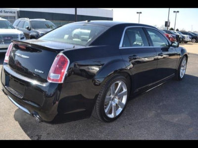 2012 Chrysler 300 SRT-8