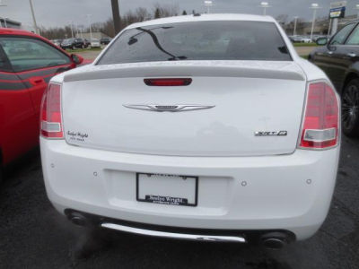 2012 Chrysler 300 SRT-8
