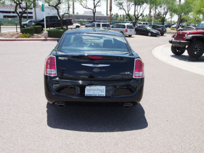 2012 Chrysler 300  S V6