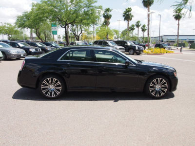 2012 Chrysler 300  S V6