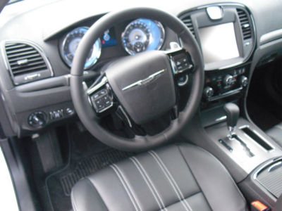 2013 Chrysler 300 S