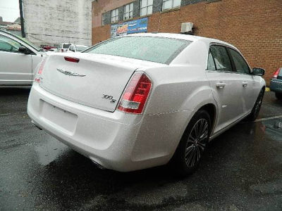 2012 Chrysler 300 S V6