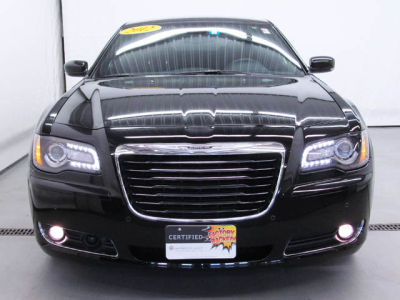 2012 Chrysler 300  S V8