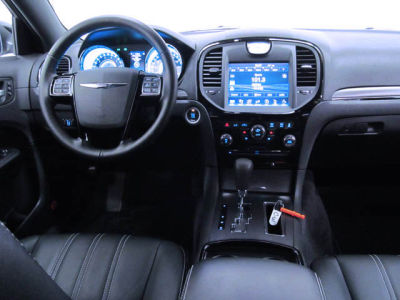 2012 Chrysler 300  S V8