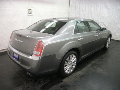 2012 Chrysler 300 Limited
