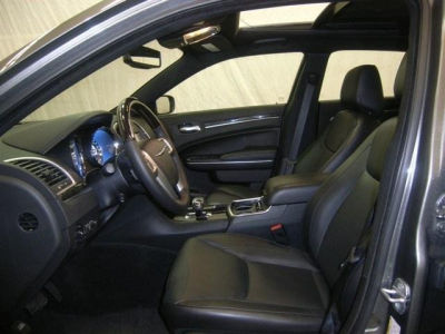2012 Chrysler 300 Limited