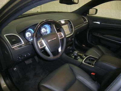2012 Chrysler 300 Limited