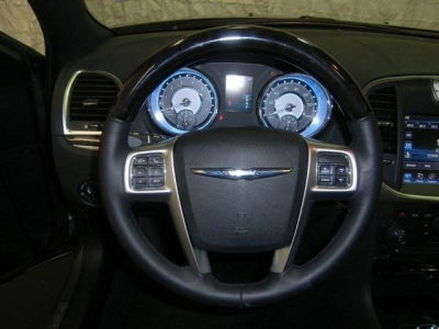 2012 Chrysler 300 Limited