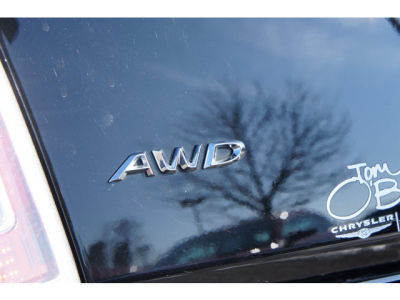 2012 Chrysler 300  S V8