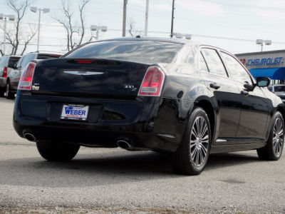 2012 Chrysler 300 S V8