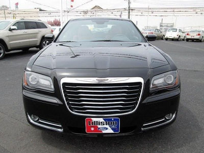2012 Chrysler 300 S V8