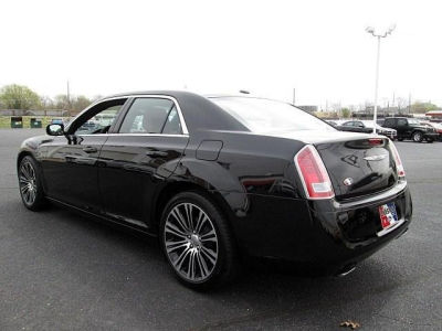 2012 Chrysler 300 S V8