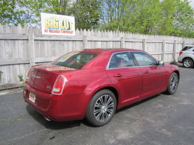 2012 Chrysler 300 S V8