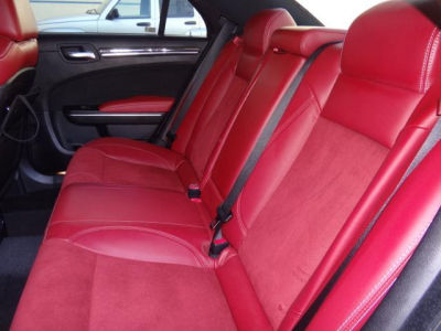 2012 Chrysler 300 SRT-8