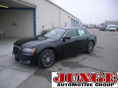 2012 Chrysler 300  S V6