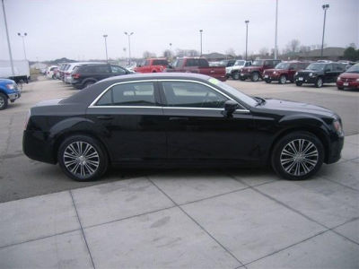 2012 Chrysler 300 S V6