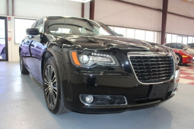 2012 Chrysler 300  S V8