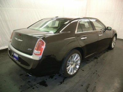 2012 Chrysler 300  Limited