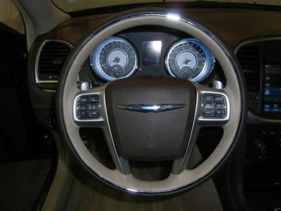 2012 Chrysler 300  Limited