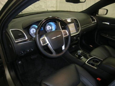 2012 Chrysler 300 Limited