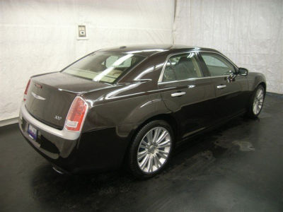2012 Chrysler 300 Limited